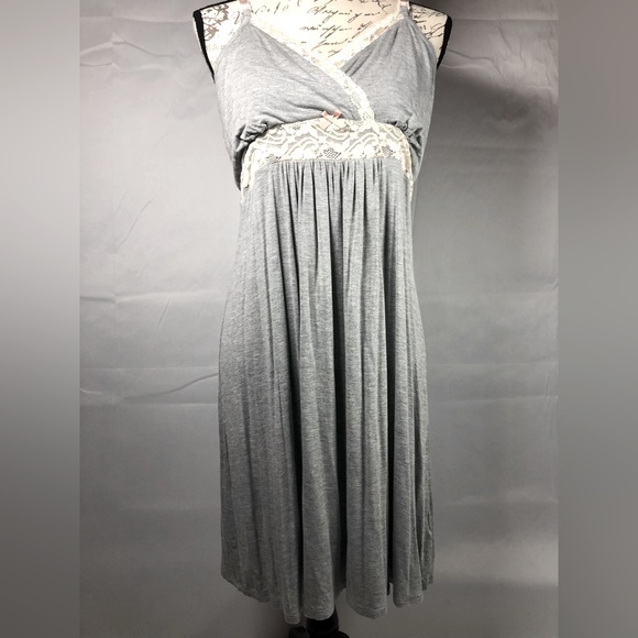 Jessica Simpson Grey and light pink nursery! Perfect condition, size L/XL. - Picture 3 of 4